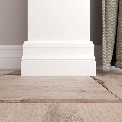 Плинтус Ultrawood Base 015