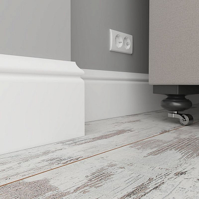 Плинтус Ultrawood Base 5500